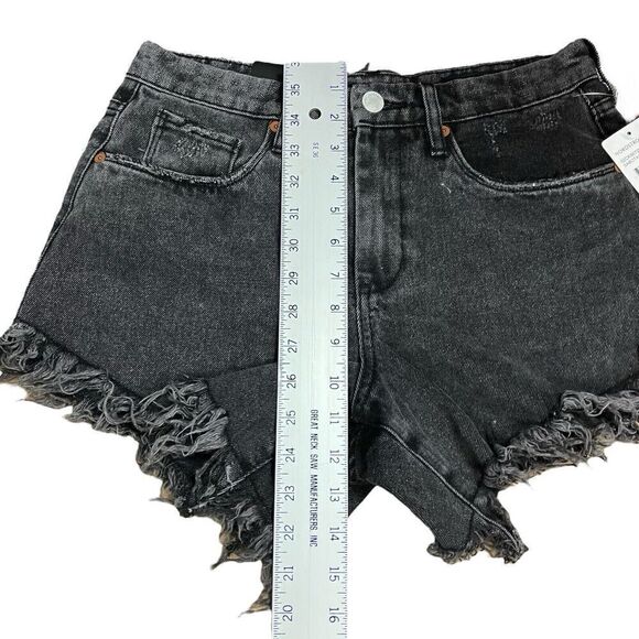 Blank‎ NYC Shorts Women’s 28 Black Cutoff Distressed Denim Dark Wash - Picture 2 of 7